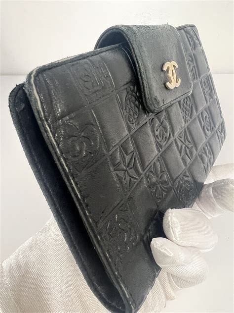 chanel precious symbols wallet